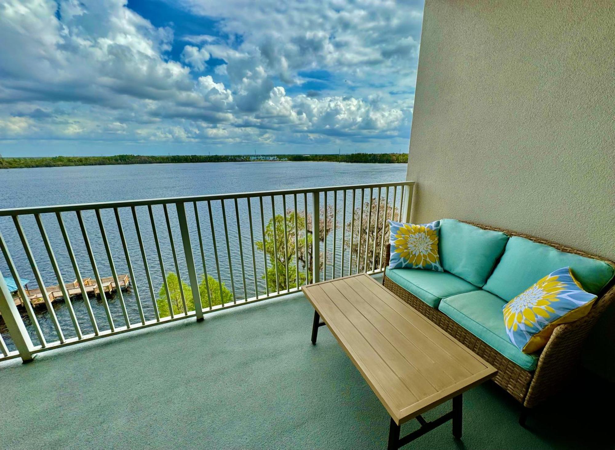 Balcony King Suite - Lake & Pool View Orlando Extérieur photo