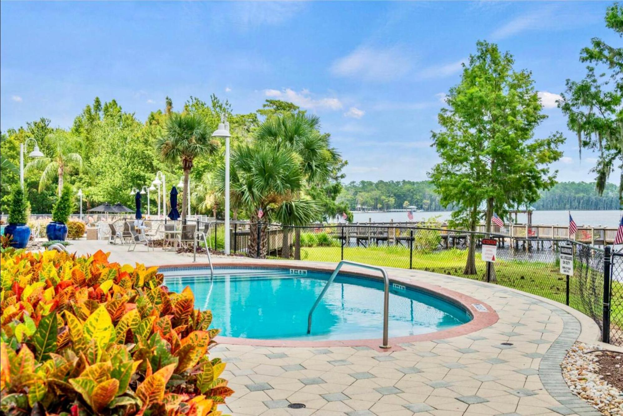 Balcony King Suite - Lake & Pool View Orlando Extérieur photo