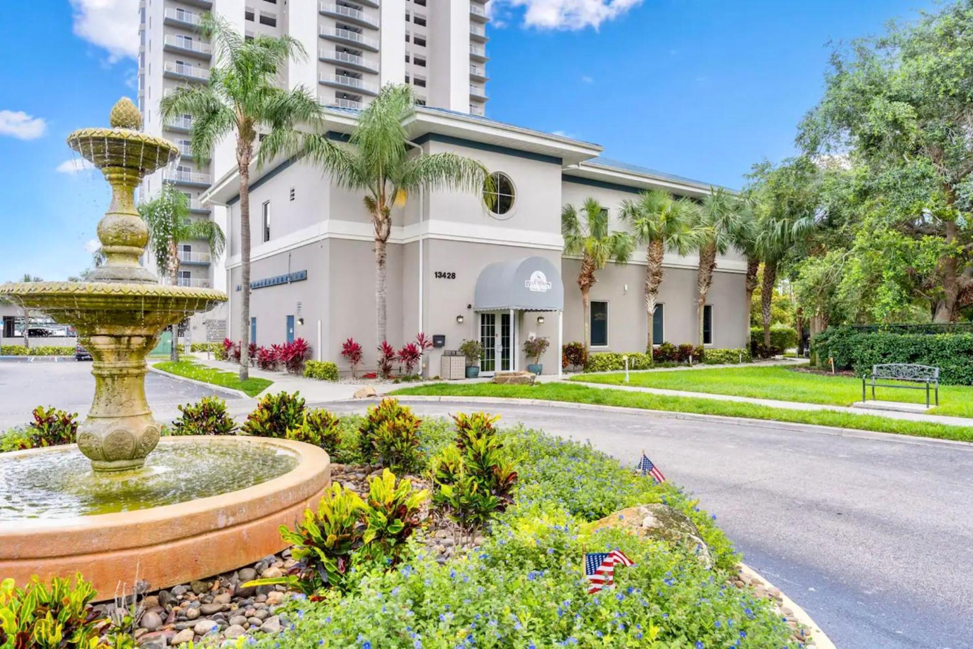 Balcony King Suite - Lake & Pool View Orlando Extérieur photo